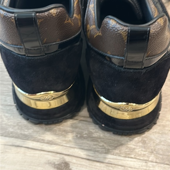Louis Vuitton Suede Monogram Run Away Sneakers - Picture 5 of 6